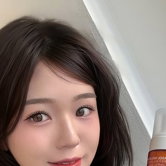 𝓐𝓻𝓲 on Instagram: "@vasol_official #여성청결제 #협찬 #제품제공 #🧡 . 아직도 아무 제품으로 Y존 케어를 하규 계시다면 멈춰어..!! 오늘은 유해균을 99.9% 삭제 시켜주는 #바솔 의 #이너밸런싱포