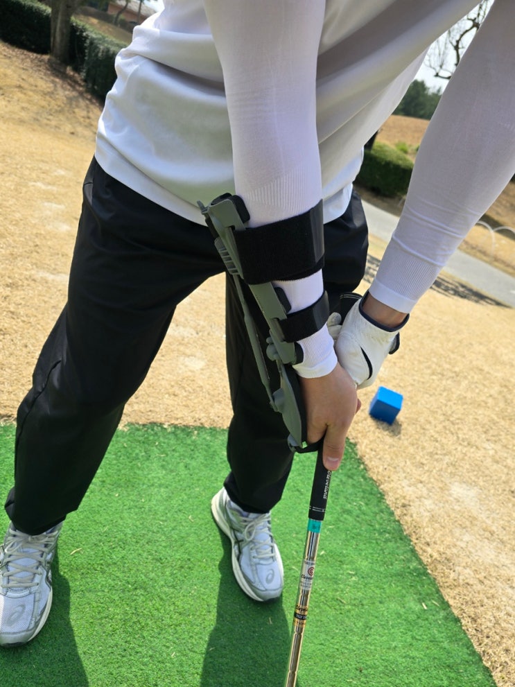 스쿠핑 교정으로 완벽한 임팩트  골릭스임팩트 골프스윙연습기