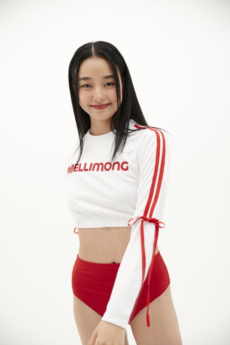 멜리몽(mellimong) 트리플에스 일본 쇼케이스에서 착용한 로맨틱패션브랜드!