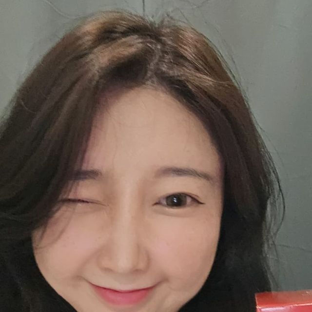 소정❣❣ on Instagram: "#협찬 @pharmabros_official 30대가되고나서 점점 늘어나는 건강템들.. 몸에잘녹는 수용성 햄철 ! 가루형이아니라서 특유의 그 철냄새없이 먹을수있다는 장점이있어용😊 100%