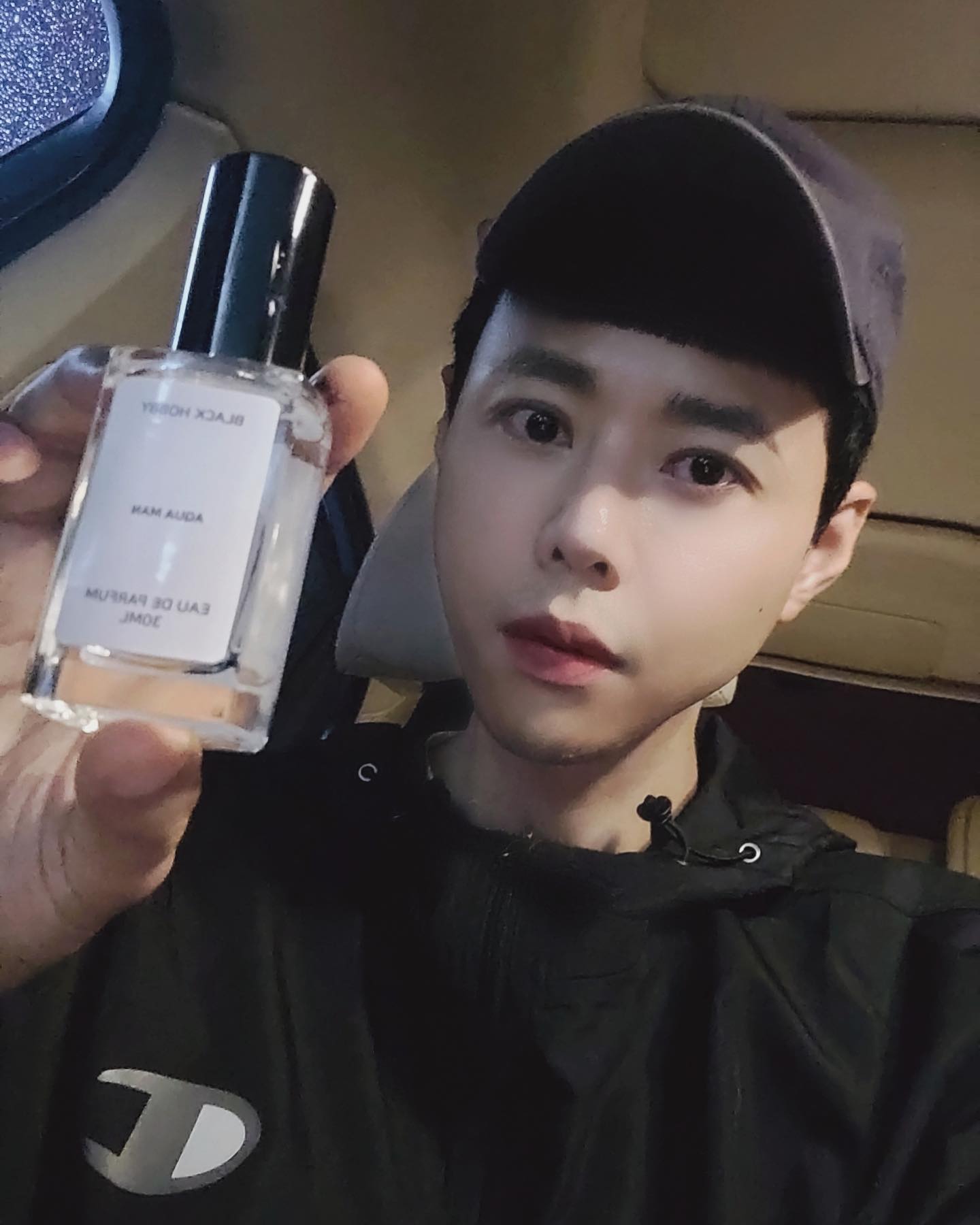 #협찬 @blackhobby_official 어두운(black)+취미(hobby) 블랙 하비🖤🖤🖤 약 500 종류의 향을 보유중👉국내 최다향 보유라는!!👍 블랙하비 아쿠아맨은 신선한 파도와 자연의 향긋한 오렌지를 표현한 감미로운… | Instagram