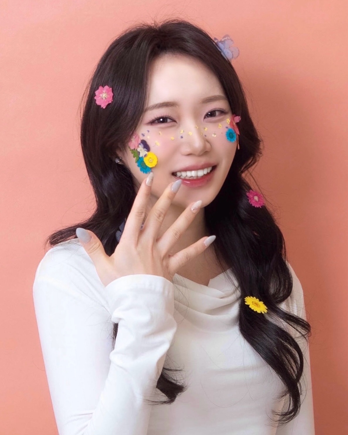 🌸🌼🌺🌻🌹

💄: yegrina_salon 
📸: @플리시안 

#압화프로필