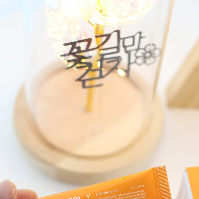 사라 on Instagram: "#광고 여셩분들 그날엔 Y존이 가려워서 계속 긁게되는 그런날이 있죠? 저도 여성의 그날에 Y존이 가려워서 고민이였는데 #바솔 오인트 밤 사용하고 가려움이 많이 사라졌답