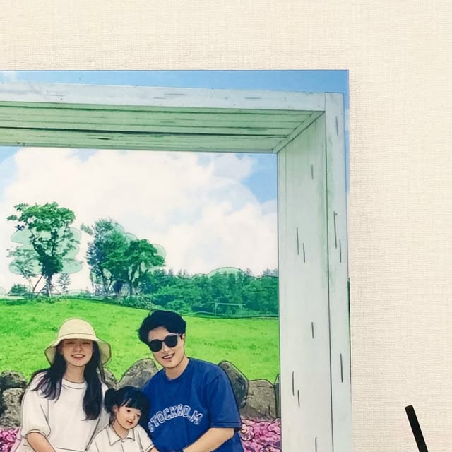 딱지맘✨ on Instagram: "#협찬
은은하게 향이 지속되는 스마일 디퓨저 😊
머리아프거나 부담스러운 향이 아니라,
편안하고 자연스러운 향✨
센스있는 집들이선물, 개업선물로 손색이 없어요☝🏻
➡ 정가는 27900원이지만, 
현재 네이버에서 24,900원 (무료배송) 할인이벤트 중 !

#광고#블랙하비#이모지디퓨저#BLACKHOBBY#디퓨저선물#디퓨저답례품#디퓨저추천#집들이선물#집들이선물추천"