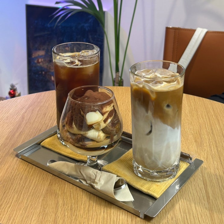[합정카페] 디카커피랩 ㅣ 디카페인맛집, 티라미수케잌