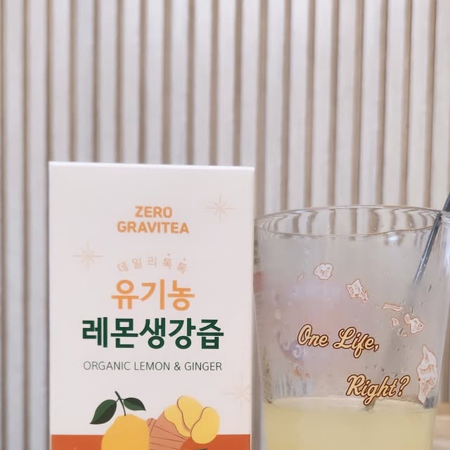 뽀얀진주 on Instagram: "#광고 #레몬생강즙 🍋 유기농 무설탕 레몬생강즙 🍋 요즘 환잘기라 감기에 감기에 감기~ 주변 사람들 모두 감기를 달고 사는데 나는 감기는 아니고 기관지염이라니...