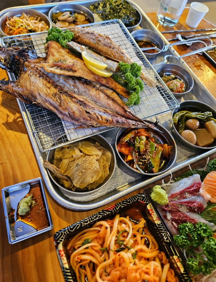 회 한접시 9900 원 구읍뱃터 찐! 맛집 [구읍뱃터 파시]