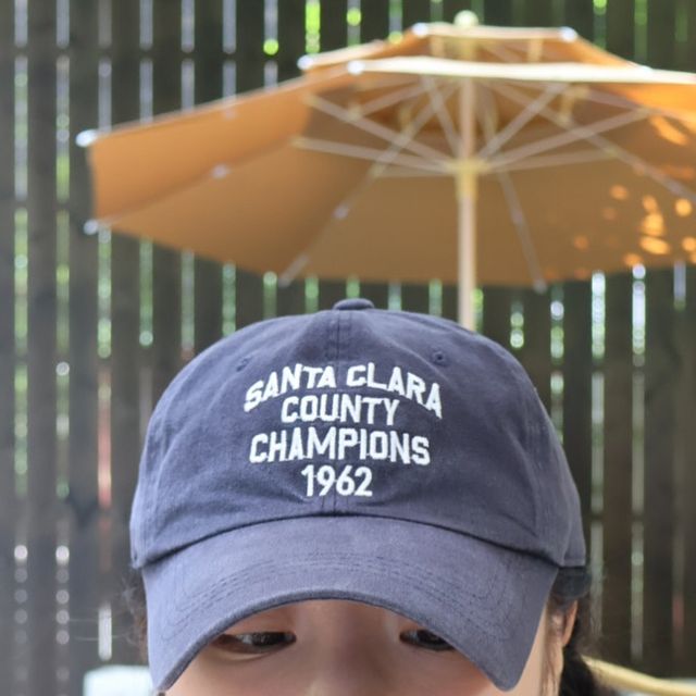 윤지희 on Instagram: "#광고 @hanibbagel 
”어..이거..랑..이거랑….아..이거랑..이것도…“

🥯“한입베이글 성수점“은 12시간 저온숙성해서 당일 생산한 베이글을 판매하는 한입 크기로 귀엽고 다채로운 베이글이 가득한 베이글 맛집
👶🏻”예스 키즈존“ 임산부 관련 브랜드와 협업
🍼임산부 뱃지 지참시, ’웨이팅 프리패스‘ 및 ’베이글+음료1잔‘ 무료 증정
🐶”애견존“ 야외 테라스 내에서 애견 동반 취식 가능
👩🏻‍🍳”데워존“ 갓나온 빵처럼 먹을 수 있게 전자레인지와 토스트기 사용 가능
.
.
.
#성수동카페 #성수핫플 #성수카페 #한입베이글성수점 #성수동빵집 #서울숲베이글 #성수가볼만한곳 #성수동카페거리"