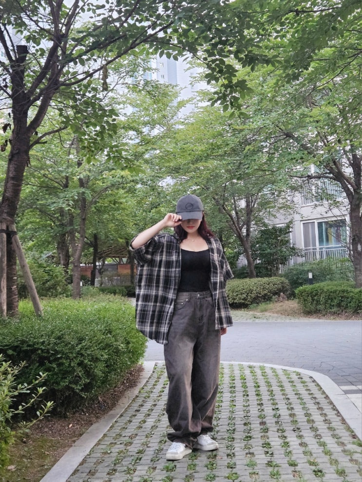 [남여공용팬츠] 무신사단독 스탠다드에러 벌룬핏 워싱 와이드 데님팬츠 빈티지 블랙