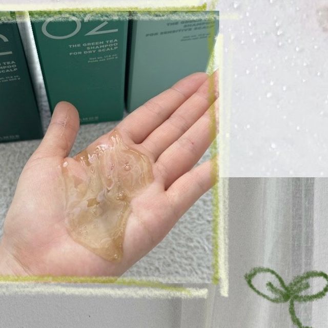 복숭이 on Instagram: "#협찬#제품제공#광고 🌱 the GREEN TEA shampoo 🌱 여러분 아모레퍼시픽 아시죠? 아모레퍼시픽의 살롱 전문 헤어 케어 브랜드 @amosprofessional_official 의 두피케어 라인 #녹차실감