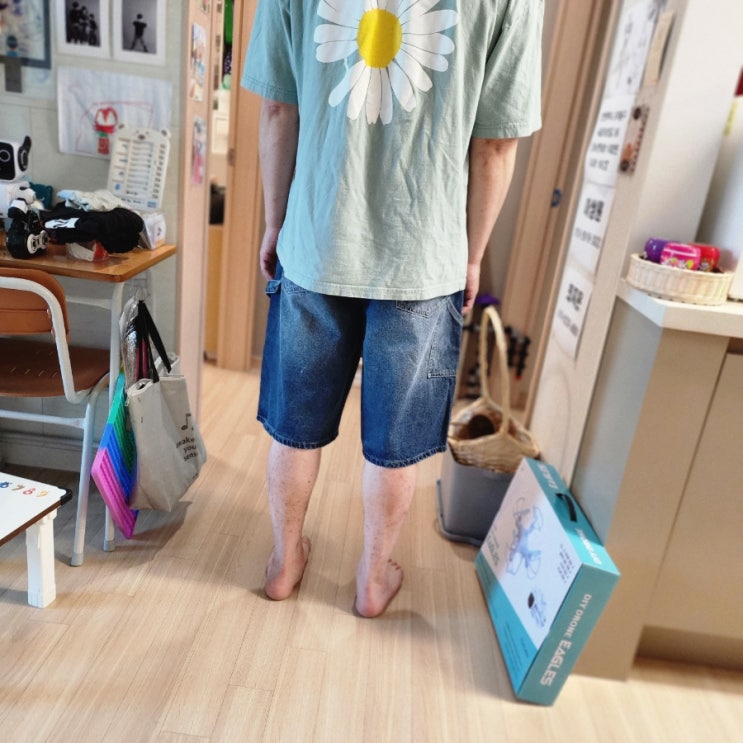 시원한 여름을 위한 남여공용팬츠 추천! 스탠다드에러 미니멀 워싱 카펜터 버뮤다 데님팬츠