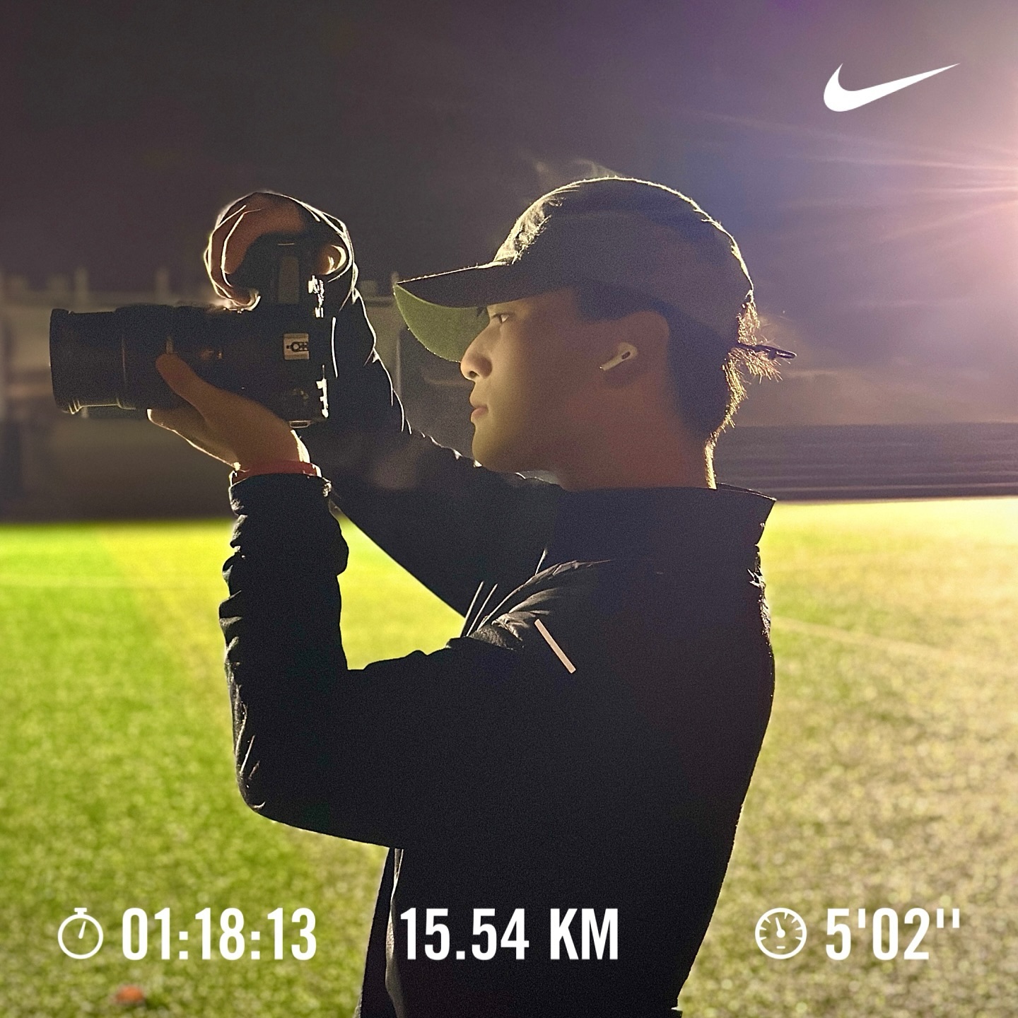 러닝말고 취미가 하나 더 생겼다.😋

오늘 러닝은 회복 조깅으로 15km 달리고 왔습니다. (마지막 2km 전력 질주) 회복 조깅이라 1시간만 달리려고 하다가 욕심이 생겨서 4km 더 뛰어 버렸네요.😅 내일은 30km 로드 장거리 훈련을 하려고 합니다.

저도 이번에 카메라가 생겼어요!! 사진에 관해서는 잘 모르지만 많이 찍다 보면 좋아지겠죠. ㅎㅎ 앞으로 괜찮은사진 많이 찍어 보겠습니다. 😁✌️

#마라톤준비 #마라톤훈련 #오런완 #러닝기록