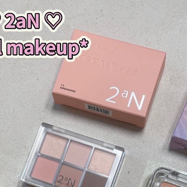 샐리 하우스 🏠 on Instagram: "#투에이엔광고 #샐리뷰티💄 @2an_official #투에이엔 핑크메이크업만 하면 아쉬우니까🤗 #블루밍가든 컬렉션으로 봄에 잘어울리는 화사한 #코랄메이크업 도 해봤