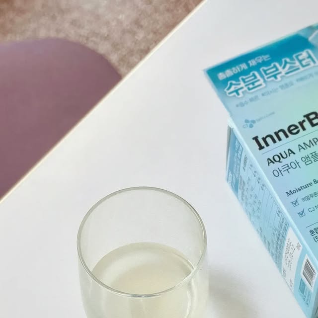 ʜʏᴇ + ɪɴ = ʜɪsᴛᴀɢʀᴀᴍ🙋‍♀️ on Instagram: "#광고 덧발라도 채워지지 않는 속건조를 위한 CJ웰케어 이너비 아쿠아 앰플💧 먹는 히알루론산 국내 최초 도입 및 수분에 대해 연구만 15