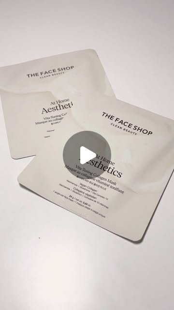 오랫_동안 on Instagram: "#광고 @thefaceshop.official 

#광고 @thefaceshop.official
 피부좋은 승무원들의 PICK! ✈️
 인플루언서들이 기내에서
꼭 챙긴다는 마스크팩, 
저도 직접 써봤습니다!

여행이나 장시간 비행처럼 
피부가 쉽게 건조해지는 상황에 이 마스크팩을 붙이고 있으면 
시간이 지날수록 점점 투명해지면서 피부에 수분이 꽉 채워지는 게 느껴졌어요.

특히 세럼이나 앰플을 먼저 바르고 
마스크를 올리면 수분감이 훨씬 더 깊게 스며들어 
효과가 배로 느껴지더라구요.
충분히 흡수된 뒤 시트를 떼어내니 피부가 촉촉해지고 은은한 광채가 살아나면서 건조함이 싹 사라진 듯 피부가 훨씬 편안해졌습니다.

승무원들이 왜 여행 필수템으로 추천하는지 직접 써보니 확실히 알겠더라구요.

✔ 쿠팡에서 간편하게 바로 구매할 수 있으니 참고하세요!

#더페이스샵 #승무원마스크 #에이미마스크 #승무원마스크팩 #에이미비행마스크 #뷰티피커 #여행필수템 #쿠팡"
