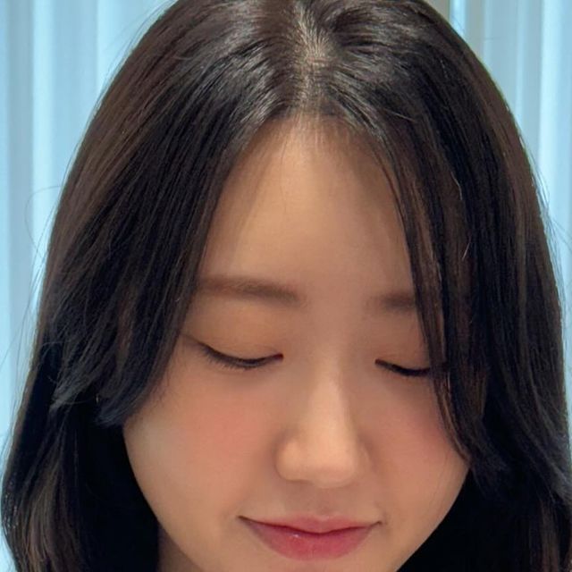 우니우니🌱 on Instagram: "#광고 #협찬 유메즈 완죤 염색 맛집이잖여!!! 사진에 잘 안담겨서 속상쓰...🥺 육아하느라 머리도 못하고 더벅머리 추노로 살았는데 유메즈헤어 수현쌤 덕