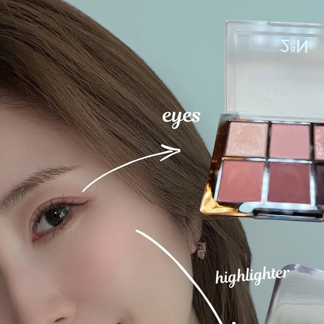 고은고은✨ on Instagram: "#광고 #투에이엔 🎀 For light & Bright ⋰˚☆ 🎀 정원의 흩날리는 꽃잎의 화사한 감성을담은 Blooming Garden 컬렉션! 다가오는 봄 느낌 가득한 메이크업 하고 싶다면 투에이