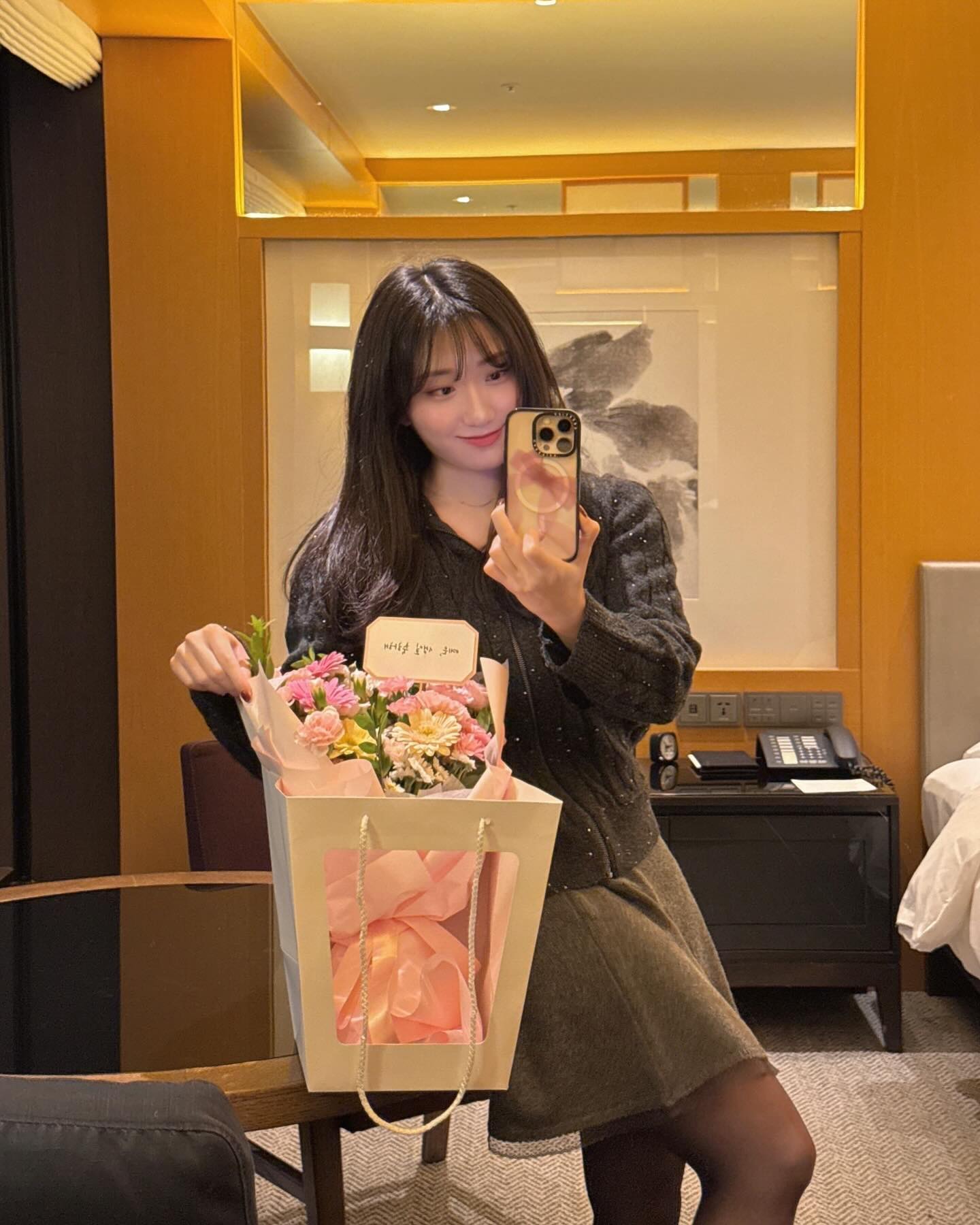 하긴, 이렇게 많은 추억을 안겨주는 11월을 사랑하지 않는 게 더 어렵지.💓