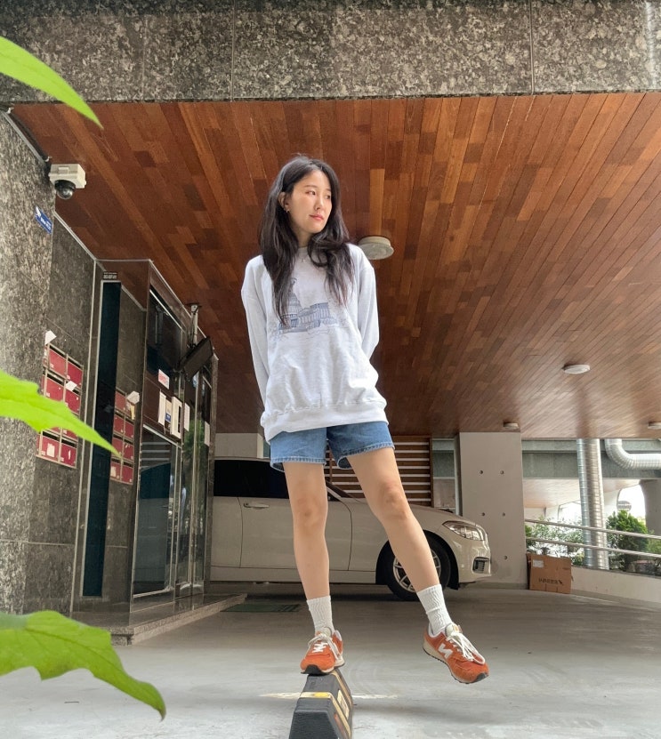 [데일리룩] 스탠다드에러 유니섹스 시티 캠퍼스 맨투맨 실착 후기