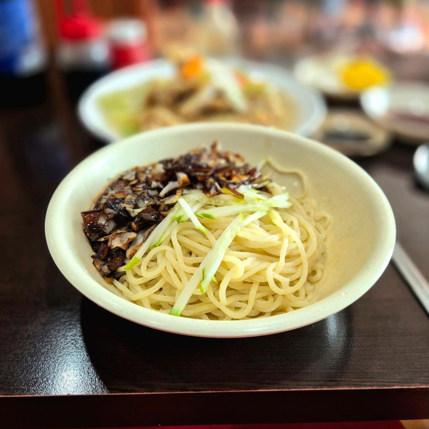 주말은 영업하지 않는다기에 벼르다 들렀습니다.
채소의 익힘도 적당하고 
제 입맛에는 간도 좋습니다.
아주 맛있었어요.
#태화루