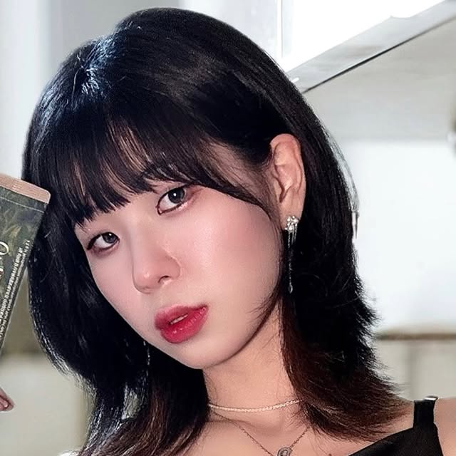 O’neul on Instagram: "#광고 카페인 0% 헤이즐넛향 보리 커피 ☕️
#오르조워터 @glucut.official 

몸에 카페인만 들어가면 심장이 벌렁벌렁➰🫠
그래서 커피 못 마신다고요? ‘오르조워터’ 마시면 되죠👌

이탈리아산 유기농 보리를 로스팅한
오르조 원료를 사용해서 카페인 0%, 혈당 상승 억제,
배변 활동까지 도움을 주니까 완전 최고잖아요➰❓

임산부, 약물 복용자 등등 카페인 섭취가 어려워
커피를 마시지 못하셨던 분들께 최고의 대안이 될 거예요 🤗

모두 오르조워터와 카페인은 쏙 줄이고
대신 고소한 커피향 가득히 채운 하루 보내 보아요✨

#협찬#논카페인#디카페인#임산부커피#보리커피#혈당관리#혈당관리음식#혈당관리식단#글루컷"