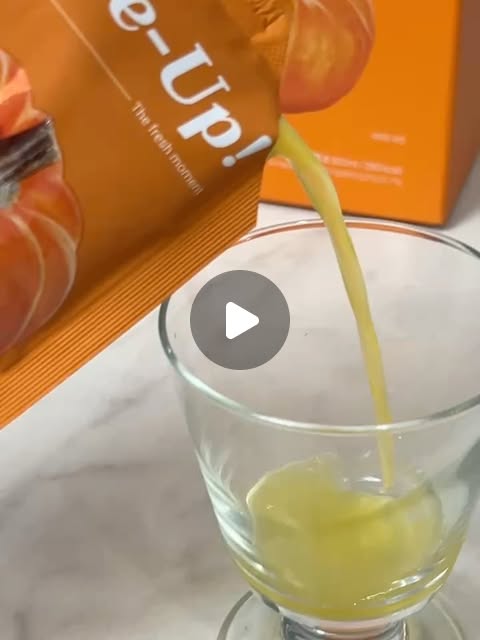 제주올비맘 KIM DAHEE on Instagram: "@juiceup_wellness
#광고 지만 이렇게 맛잇을수가🎃🧡🧡🧡

방학때 아이들핑계로 먹고 먹고 한죄로 
호박즙으로 붓기빼려했는데 이거 원 
너무 맛잇어서 붓기빼질수잇겟죠😝

올리브영에서 만난 주스업 

다른맛들도 맛잇지만 일단은 피부에좋고 
붓기부터 빼는데 열심히 챙겨먹는 

#주스업 #juiceup 이랍니다 

 #올리브영 에서 만나요🎃🎃💕"