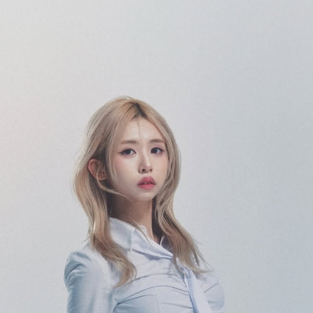 유진 on Instagram: "2026 1st profile.

With. @modii_app_official 
H/M. @hnbu_mup"