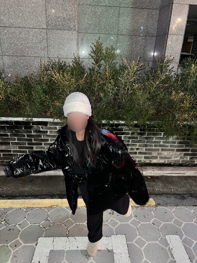 글로시패딩 브랜드 추천 아이러니포르노화이트라인 하이넥 숏패딩 M 블랙 후기