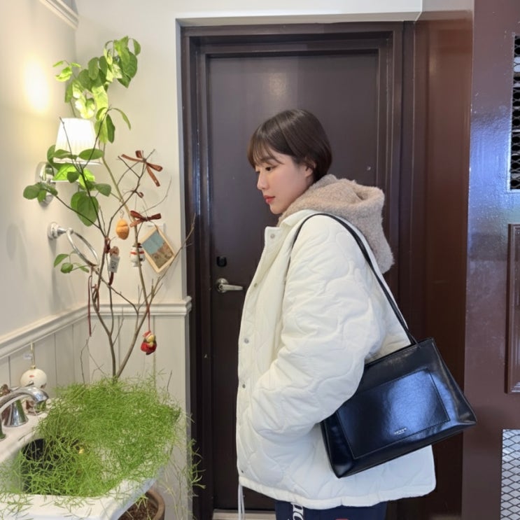 아이패드가방 이정재X임지연 주연 얄미운 사랑 마르헨제이 로미백 비건레더 데일리백