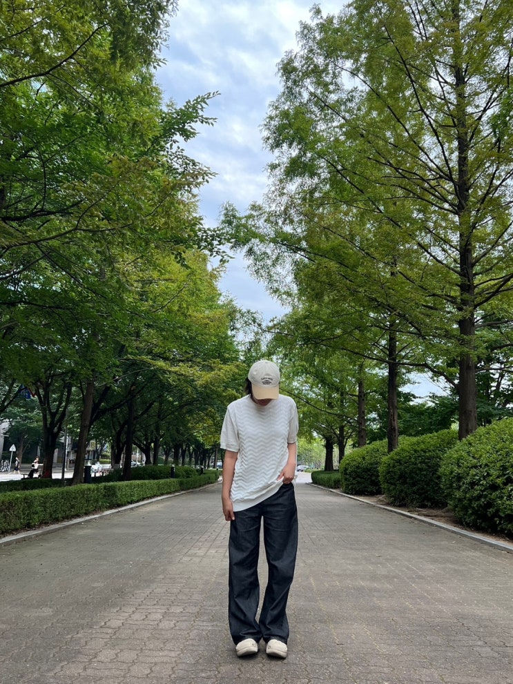 여름에도 멋스럽게! 아이러니포르노화이트라인 반팔 니트 추천해요