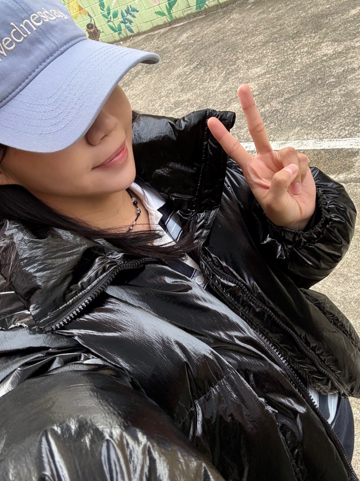 🖤 비바브라운 글로시 커브드 라인 크롭 숏패딩 블랙 착용 후기 | 데일리 패딩 추천