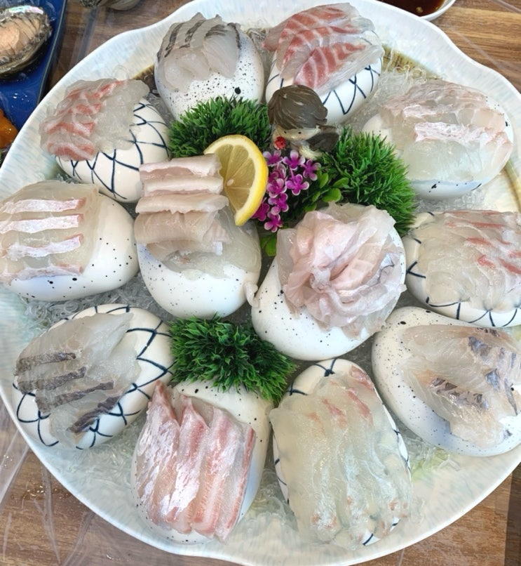 제대로 된 회를 맛보고 싶다면 목포회센터 목포북항맛집 ‘유성횟집’