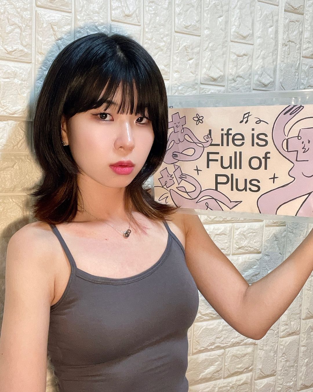 #협찬 패드 내장된 쫀득한 끈나시를 찾는다면? #마른파이브 @marun5_official 패드가 내장되어 있어 별도의 언더웨어를 착용할 필요 없이 간편하게 툭 걸치기만 하면 되는, ‘마른파이브’의 ‘쉬어 브라탑 모달’이에요. 패드가 정말… | Instagram