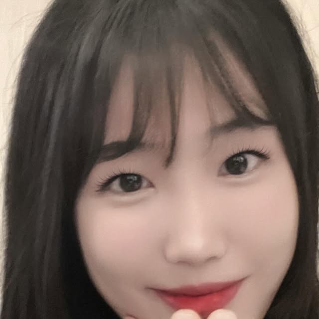 은별 on Instagram: "#광고 [티르리르 반지💍]

- 티르리르 브랜드에서 새롭게 리뉴얼된 실버반지💍

- 평소에 악세사리 잘 안하는 저두 요 반지는 리본 포인트가 예뻐서 자주 착용중이에여 🎀

- 기존 티르리르와는 다른 모습의 상품과 이미지를 보여줄수 있도록 리뉴얼 되었다고 하니 많관부💗

#티르리르#무신사#29CM#실버주얼리#실버반지#실버목걸이#실버귀걸이#실버#액세서리"