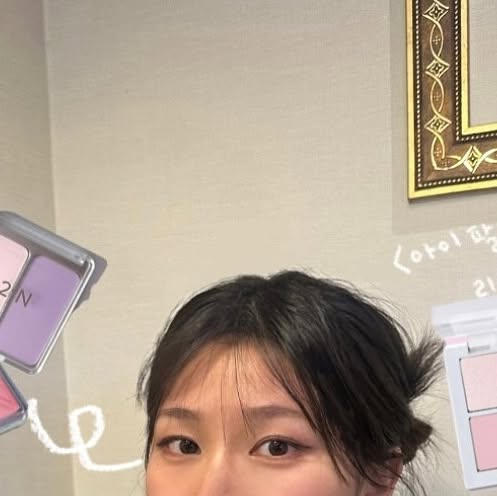 혜인 on Instagram: "#광고 투에이엔에서 나온 Blooming Garden 컬렉션🌱 특히 하이라이터 색깔들이 다 영롱해 .. 실제루 봐야댐 ✨✨ 아이팔레트랑 블러셔도 쿨톤 찰떡 색깔이라 맘에들어잉 😎🩶