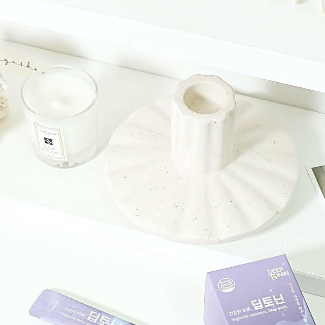 퇴근해도 바쁜 직딩 쩐나씨 🙌 on Instagram: "#광고 
무더위에 지친 여름밤, 편안한 숙면을 위한 #딥토닌 🌙

간편하게 먹을 수 있는 분말타입의 #멜라토닌
식물성멜라토닌 함유되어 걱정없이 섭취할 수 있고,
밤새 뒤척임없이 편안한 밤을 만들 수 있어요 ꗯ̤̮

과학적으로 설계한 특별원료 5종과 배합하여,
편안한 밤과 함께 개운한 아침을 맞이할 수 있답니다 ʺ̤

하루의 끝을 편안하게 마무리 할 수 있는
물 없리도 빠르게 몸에 흡수되응 가루형 멜라토닌 추천할게요 👍🏻👍🏻👍🏻

#식물성멜라토닌효과 #영양제 #영양제추천 #이너뷰티"