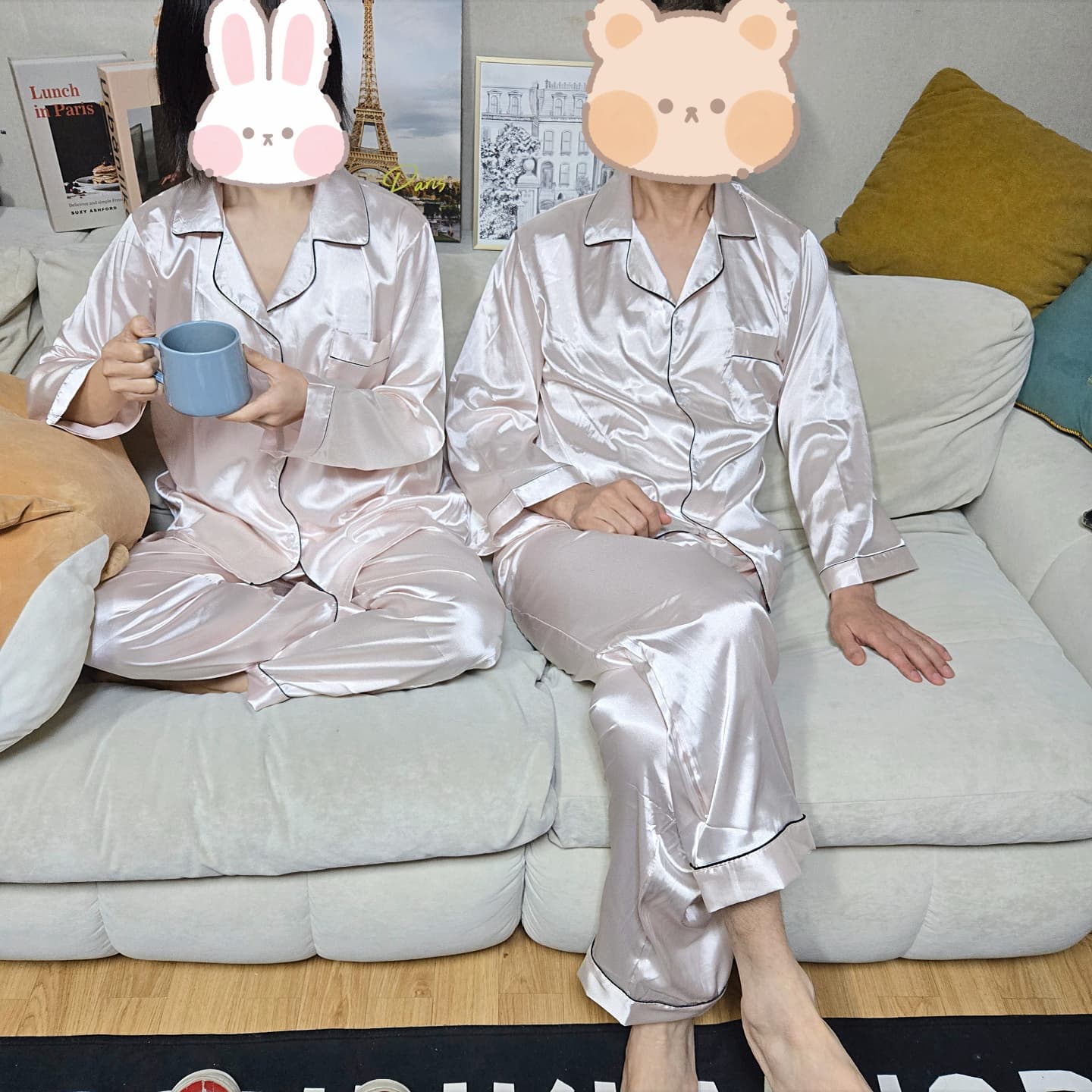 ❤#협찬 #잠옷브랜드 #커플잠옷 #신혼부부잠옷
보드라운 샤무즈실크 소재로 편안한 잠옷세트 👍💜
ㆍ
ㆍ
♟ 몸에 부드럽게 착 감기는 실크 커플잠옷 ⁉️🌟
〰️ 부드러워서 꿀잠 보장되는 편안한 착용감에
핏이 깔끔하게 떨어지고 심플한 디자인이라 예뻐서
누구나 좋아할만한 커플 잠옷으로 추천드려요❗️🌝

🏷  상의에는 포켓, 하의에는 양쪽 주머니가 있어요

➰️ 가볍고 편안한 핏의 착용감 ⭐️⭐️
➰️ 실크소재로 부들부들한 촉감이 좋아요
➰️ 디자인이 심플하고 깔끔한 라인이라 예뻐요 ⭕️

✴️ 민감한 피부에도 자극이 없어서 좋아요 ✔️ 🧡

📌 신혼부부, 집들이, 기념일, 생일 등 선물로도 추천‼️

🔻🔻🔻🔻🔻🔻🔻🔻🔻🔻🔻🔻🔻🔻🔻🔻🔻🔻

📍#ANOTHER.D  샤무즈 실크 잠옷 남여커플 세트

⚫️ 라이트 핑크 실착용컷 ✔
 
🎁 제품 #어나더디 👉 anotherd.kr

#anotherd #트윈잠옷 #파자마파티 #실크잠옷
#캐시리뷰 #캐시리뷰체험단
ㆍ
ㆍ
🔱  “캐시리뷰와 어나더디에서 무료로 제품을 제공
받아 작성하는 후기입니다.”  🔱
