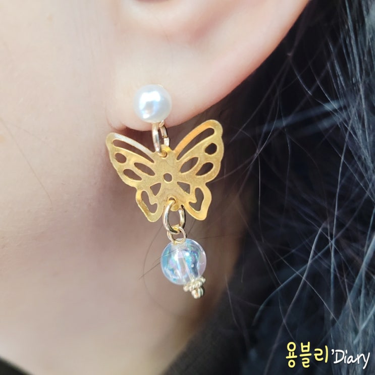 나비 진주 귀걸이 핸드메이드로 특별하고 고급스러웠던 주니엘 귀걸이