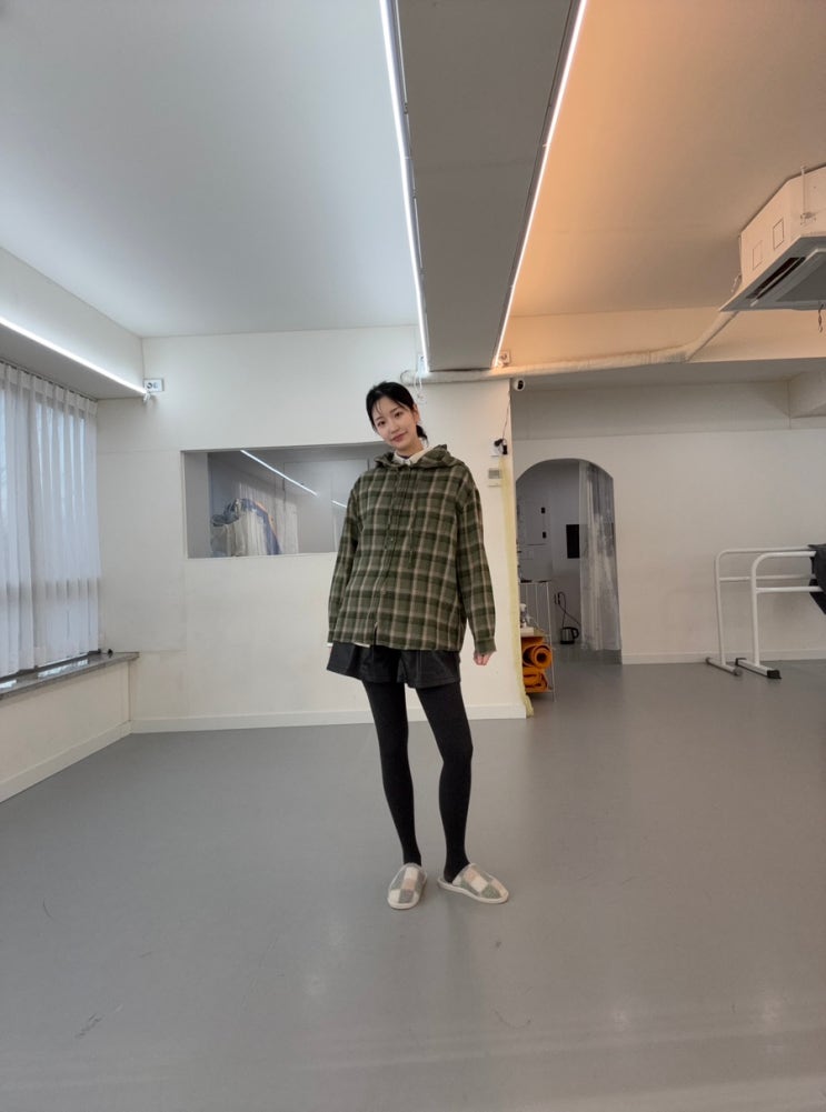 [vivastudio] 후드체크셔츠 / 데일리룩 / 비바스튜디오 / 셔츠추천