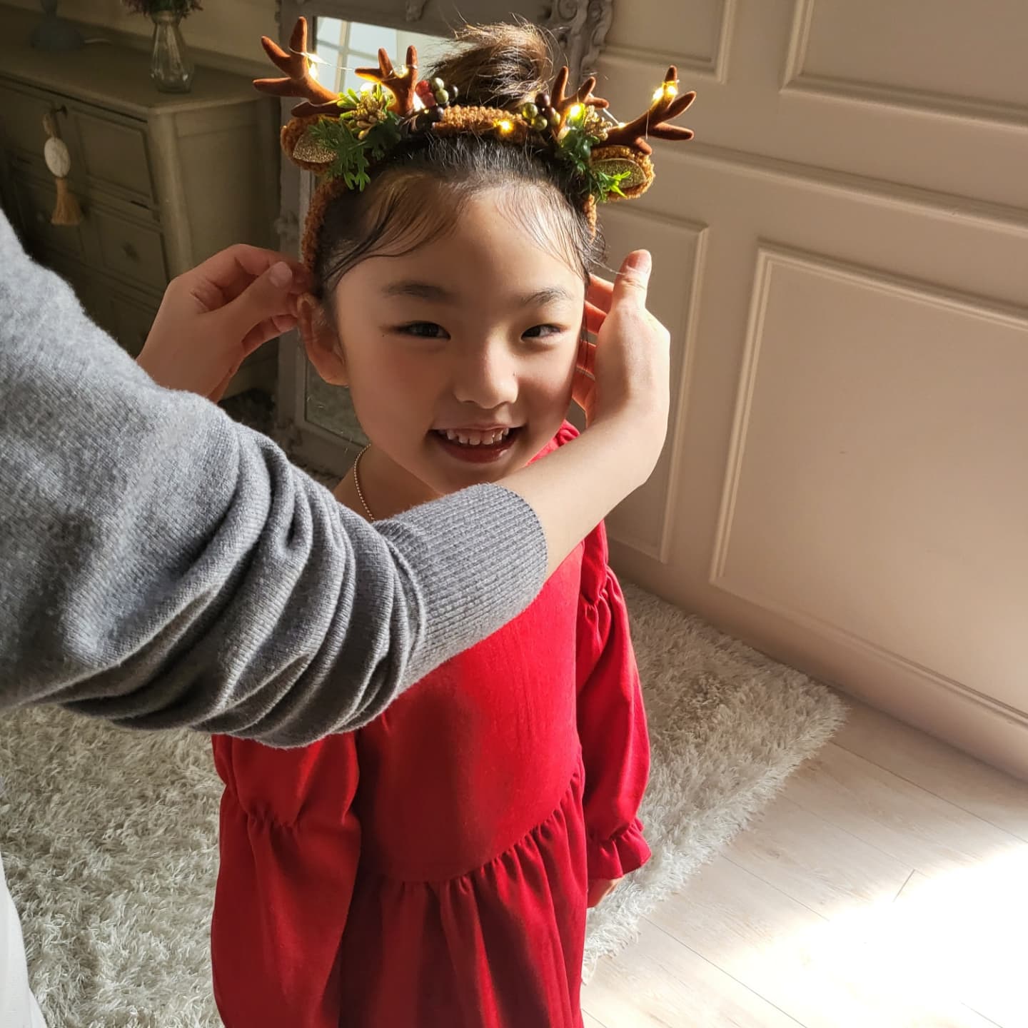 주니어촬영 & 100일촬영🫶🏻🤍
컨셉 메이크업 다 너무 예뿌다
예린이 너무 신난날❤️

#베이비로그 #전주베이비로그
#전주베이비로그스튜디오 
#100일사진 #주니어촬영