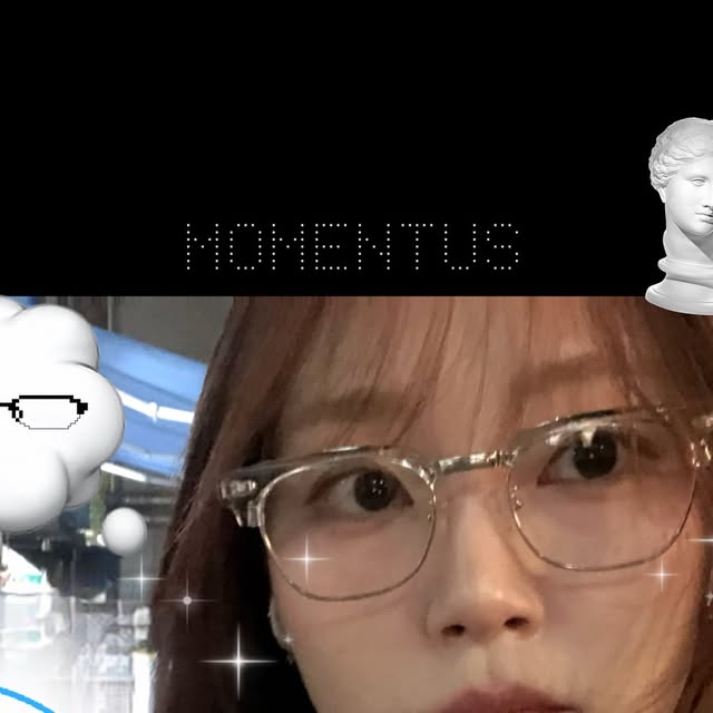 센히 SENHI on Instagram: "#광고 금성제 여친이라면 이런 안경 하나 정도는 있어야겠지😎

👓 @momentus_eyewear OSTIN CLEAR

#모먼트어스 #momentus #ootd #오오티디 #데일리룩
#가을코디 #아이웨어 #안경 #안경추천 #데일리안경"