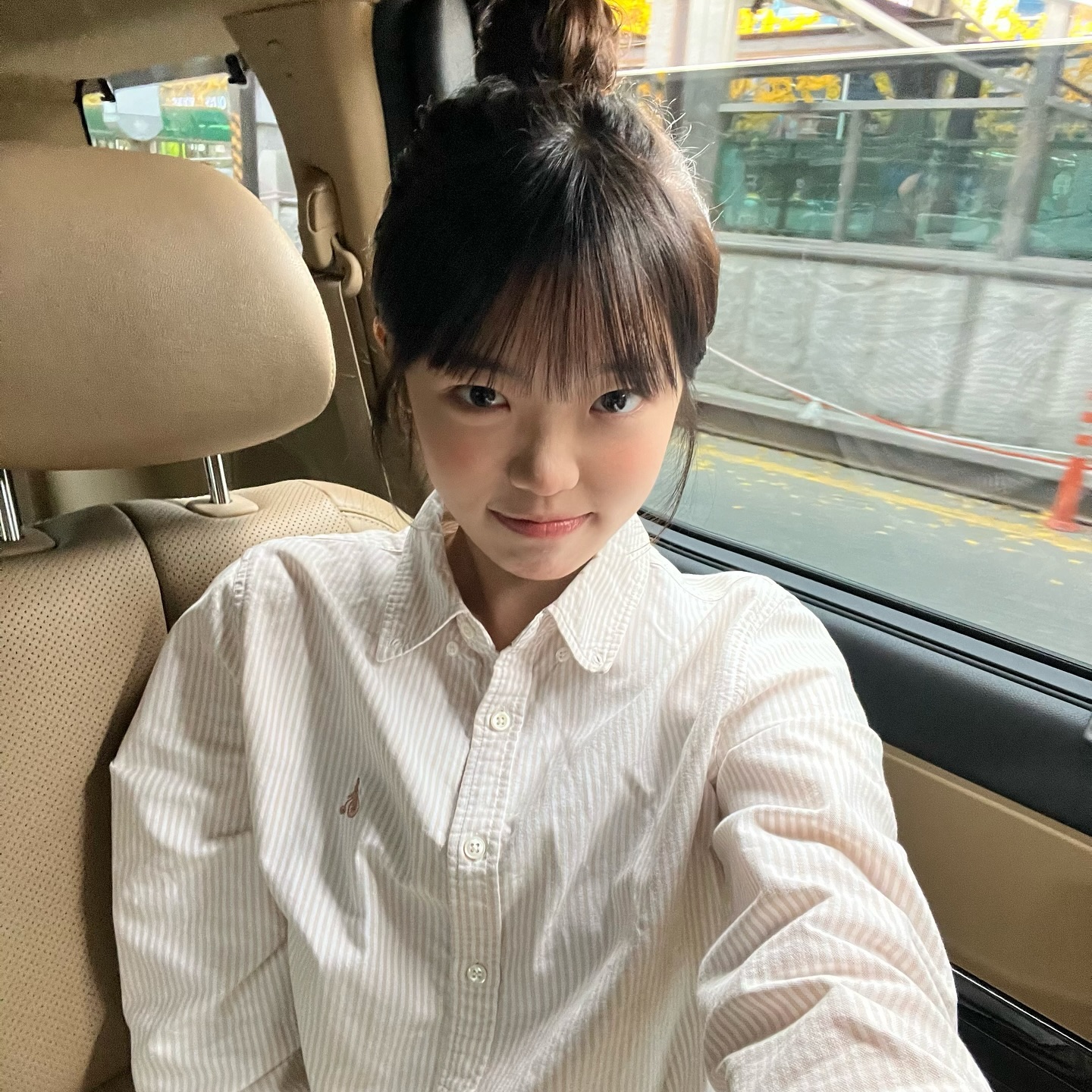 나무는 이제야 가을인데..🍂ㅜ