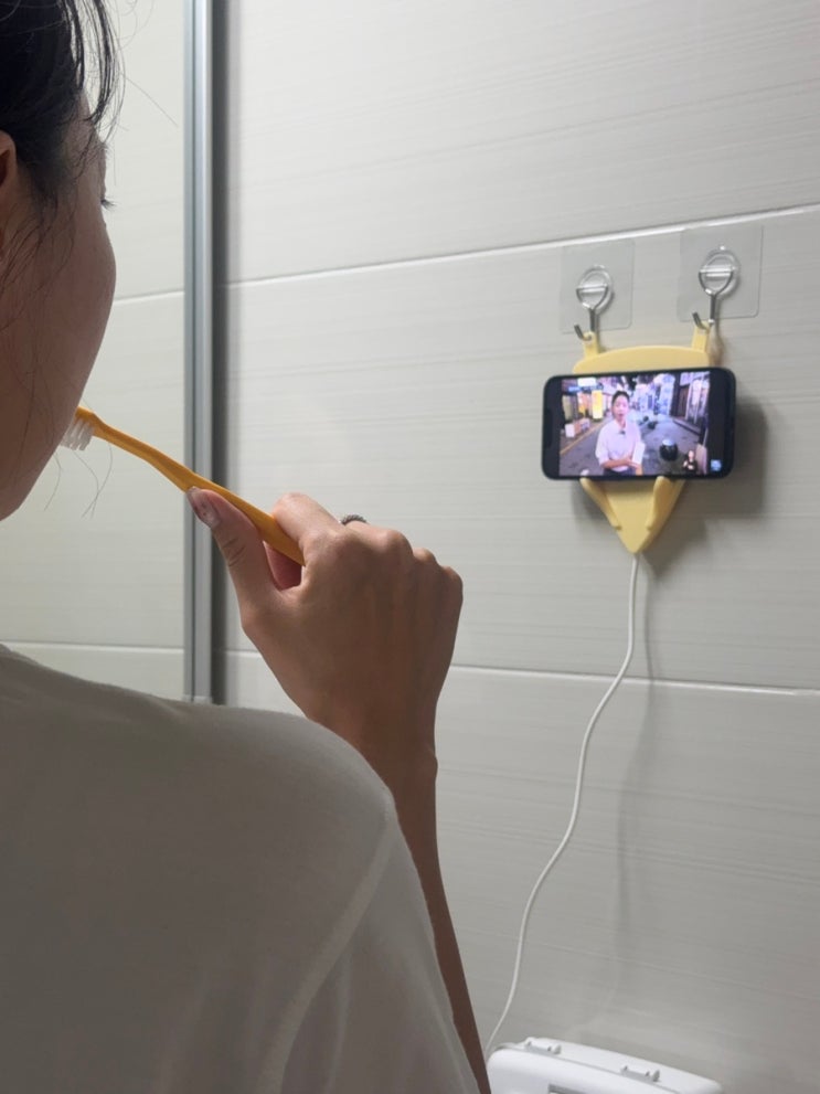 벽충기 월지(Walrge) 사용 후기 | 15W 무선충전기 설치와 활용기