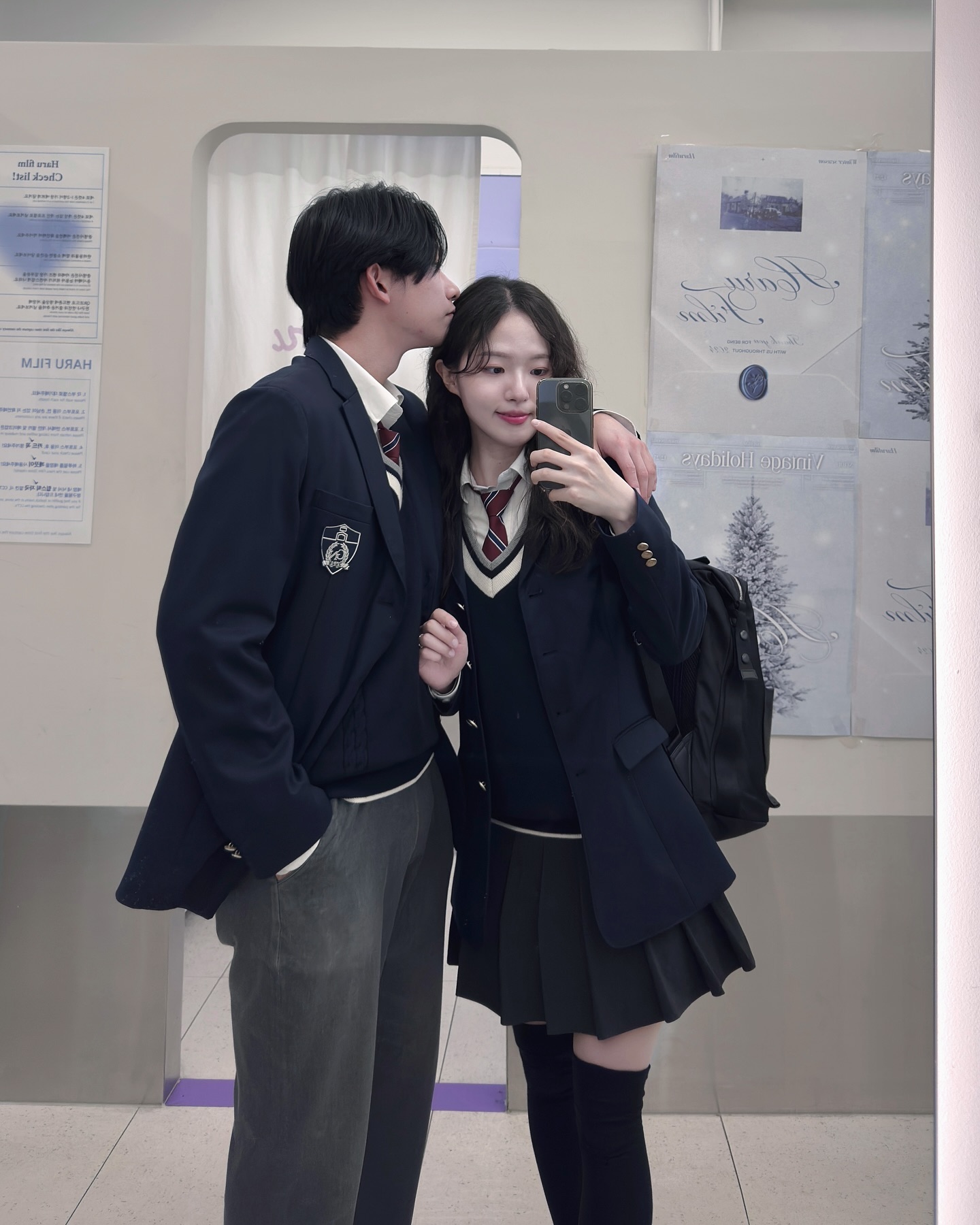 28.9세 (아마도 마지막) 교복 데이트 ❄️🩵
둘다 서로 자기가 바른 학생이었다고 주장중🤨😏😐