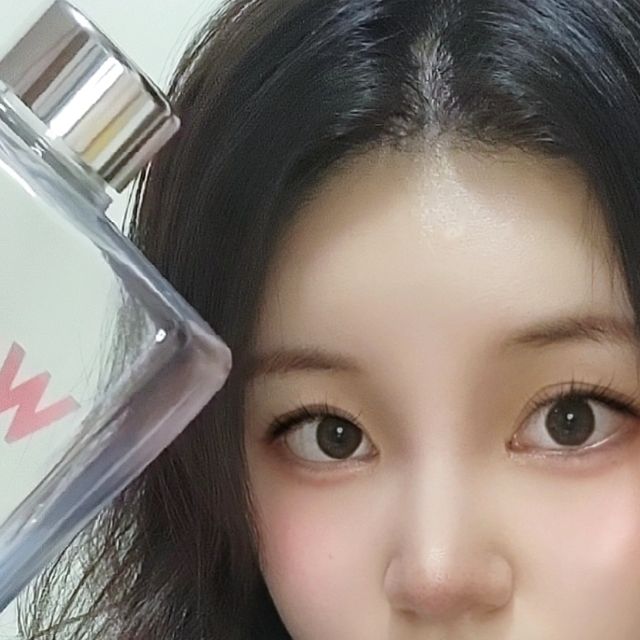 송이 on Instagram: "#광고 비타글로우 하이글루타치온 C @Julieschoice_officia 사라진 내 피부결 내 피부광!! 🥺 한번에 잡는 광채스틱 줄리스초이스만의 차세대 글루타치온! 꾸준히 마셔만줘도 확