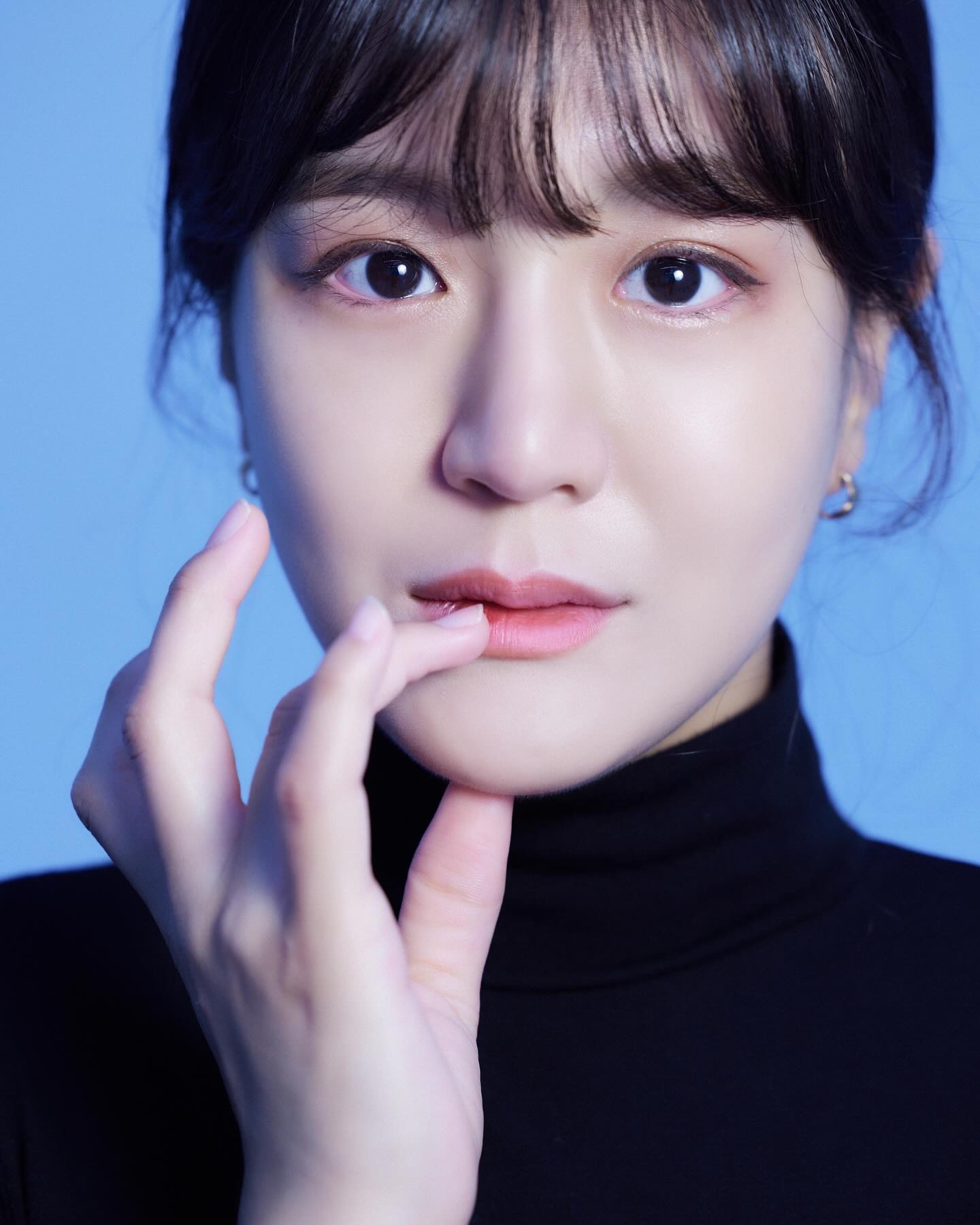 확신의 웜톤의 쿨톤 도전기🥶
.
.
.
#개인프로필 #프로필사진촬영 #서울나들이 #개인촬영 #profile