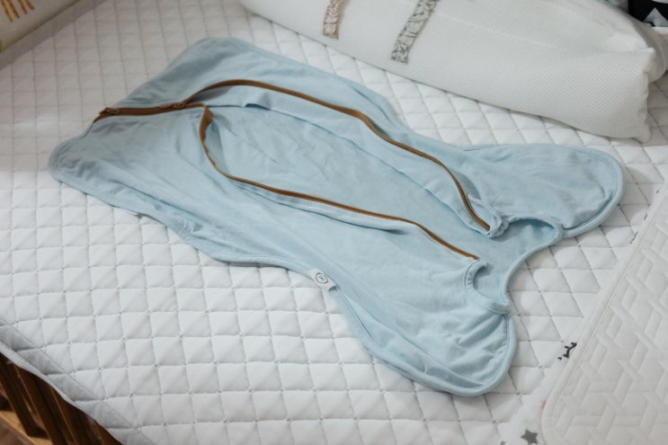 모로반사 심한 아이에게 좋은 아이누오 속싸개 스와들