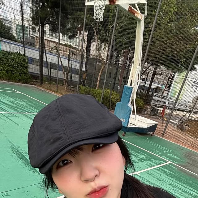 혜윤_ʜʏᴇʏᴜɴ on Instagram: "#광고 
소프트한 터치감과 카라넥으로 클래식한 무드에
주머니랑 소매 디테일도 넘 좋은 스웨이드 자켓 :) 🖤
.
.
#아이러니포르노화이트라인 #IRONYPORNOWHITELINE #남여공용자켓 #자켓 #레더자켓 #스웨이드자켓 #아우터 #레더 #데일리룩 #자켓추천 #JACKET #LEATHERJACKET #SUEDEJACKET"