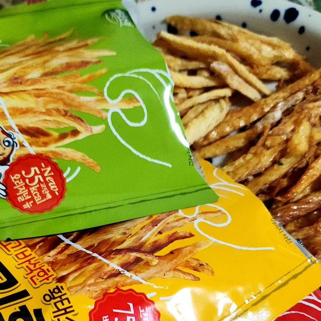 장미리 on Instagram: "#올리브영추천템
ㅡ
진심 돈 주고 자주 사먹던 간식👍
오리지널 한봉지에 단백질이 23g 이나
들어있어서 다이어트 간식중 최고로 맛있어요👍 지겹게 닭가슴살만 먹는 다이어트는 이제 그만~

 🛍구매는 바다소리 공식몰 추천드려요
 추가증정 행사 중에 있고 공식몰에서 구매하면 박스에 담아 배송해서 부셔지지않고 가장 최신 제품을 받아 볼 수 있습니다😄
상품링크는
https://www.coupang.com/vp/products/2269212884

바삭바삭 맥주 순삭 안주~다이어트 간식으로
강력추천 드릴께요 😁

#광고#델리황#다이어트간식#단백질간식#다이어트안주#맥주안주#단백질보충#단백질안주#올리브영
#올리브영세일#올영세일#혼술안주#먹태#황태안주#쿠팡#쿠팡추천템#슈퍼워킹맘짱밀"