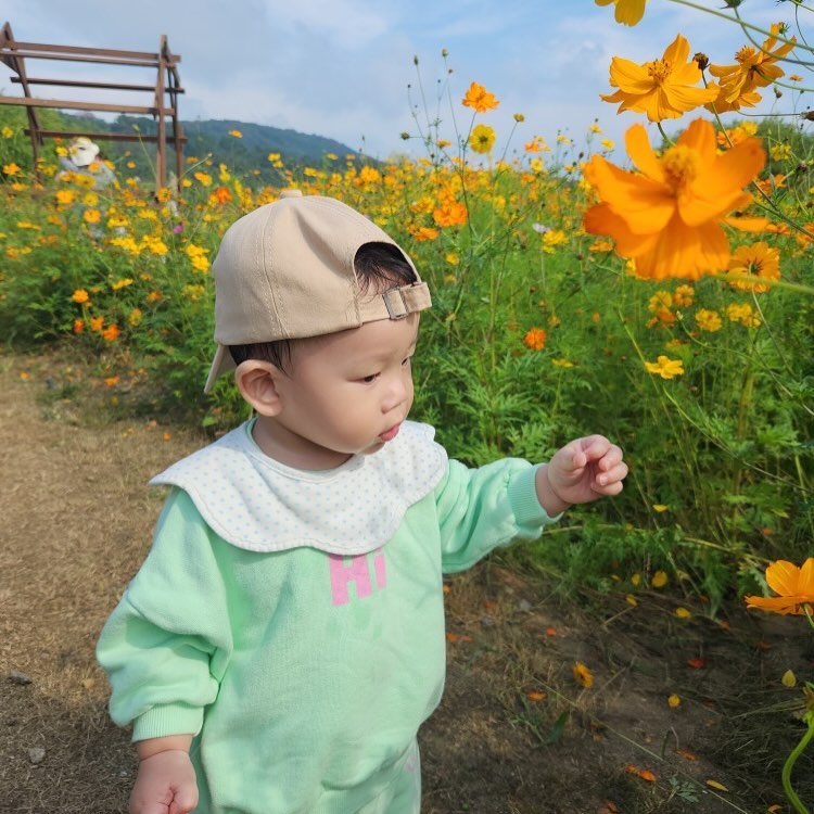 귀여운 이짱구 둘🐰🐯🤍🧡
가을사진 겨울에 올리기 ꈍ◡ꈍV
#어린이집소풍